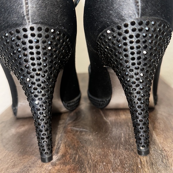 Nina Black Satin Women's Open Toe Ankle Strap Pumps Size 81/2 - Picture 7 of 11